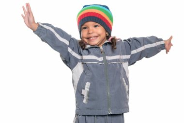 Karışık yarış bir kucaklama sunan küçük kız