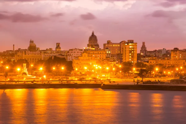 Schöner Sonnenuntergang in Havanna — Stockfoto