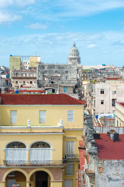 Oud Havana op zomerdag — Stockfoto