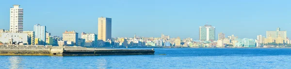 Panoramic image of the Havana skyline — Stock Photo, Image