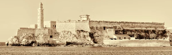Sepia imagen del castillo de El Morro en La Habana —  Fotos de Stock