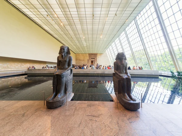 Egyptian temple at the Met in New York — Stock Photo, Image