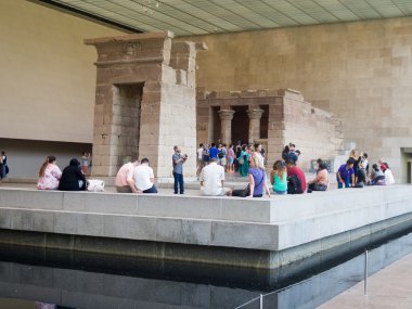 Dendur Tapınağı NY Metropolitan Müzesi'nde
