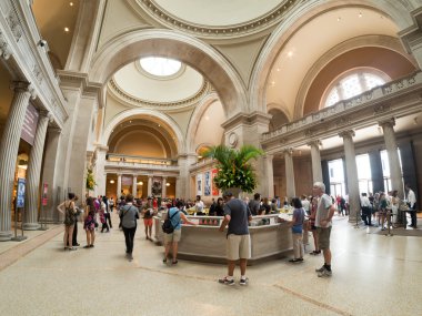 New York Metropolitan Sanat Müzesi iç
