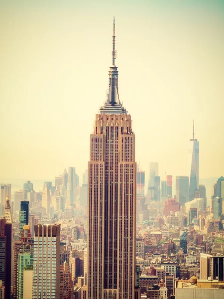 O Empire State Building e a cidade de Nova Iorque — Fotografia de Stock