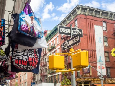 Hatıra Eşyası New York'ta Satılık