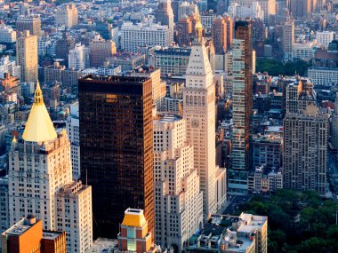 Gün batımında New York şehrinin görünümü