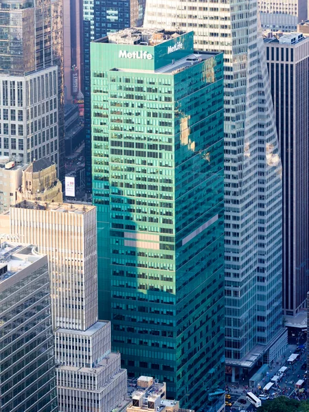 New York'ta yeşil Metlife bina — Stok fotoğraf
