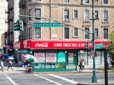 Lenox Avenue Harlem, New York City'deki görünümünü