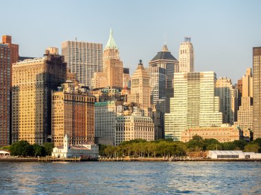 Aşağı Manhattan ve New York Battery Park manzarası
