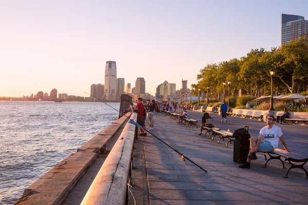 Battery Park in New York City at sunset — Stock Photo, Image