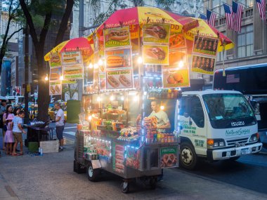 Fast food sepeti 5 Avenue New York City