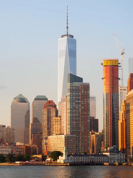 Dolní Manhattan v New Yorku při západu slunce — Stock fotografie