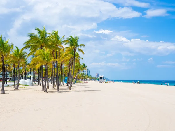A praia em Fort Lauderdale, na Flórida — Fotografia de Stock