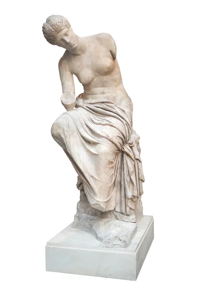 Antike griechische Statue einer nackten Venus isoliert auf weiß — Stockfoto