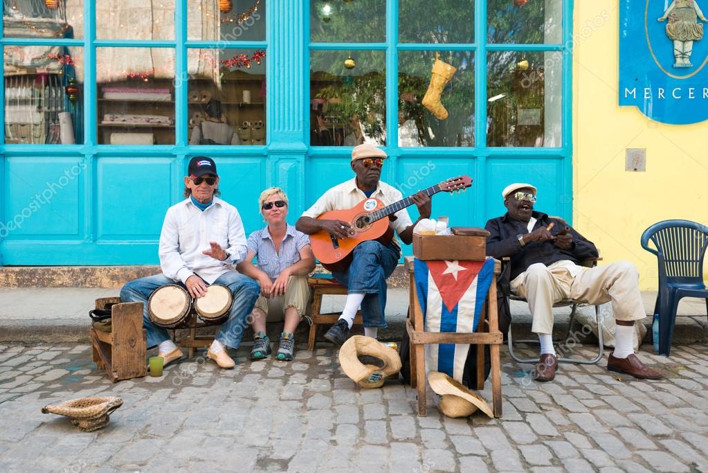 Músico Que Joga a Música Tradicional Em Havana Imagem de Stock Editorial -  Imagem de pessoa, envelhecido: 39316994