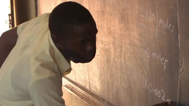 Unidentified Student Wearing Protective Mask Because Coronavirus Pandemic Maranatha High — Stock Video