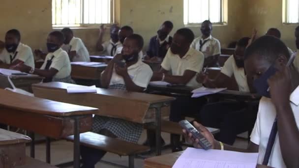 Étudiants Non Identifiés Portant Des Masques Protection Raison Pandémie Coronavirus — Video