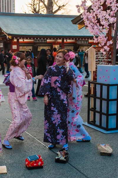 Tokyo Japan March 2014 Young Japanese Women Wearing Traditional Dress — Stock Photo, Image