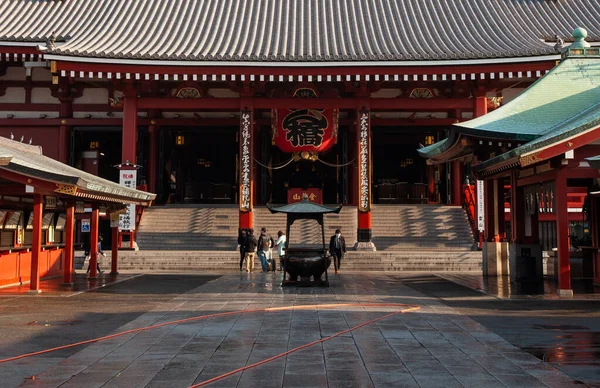 Tokio Japón Marzo Turistas Identificados Templo Senso Marzo 2014 Tokio — Foto de Stock