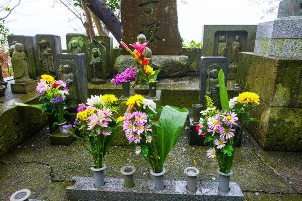 Náboženské Sochy Zenové Zahradě Chrámu Hasadera Japonské Kamakuře Kolem Dubna — Stock fotografie