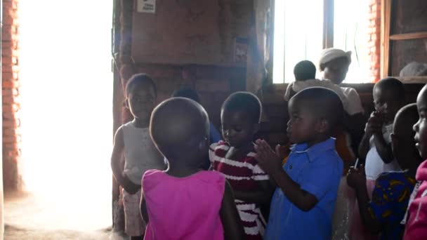 Unbekannte Kinder Einer Vorschule Nanjiri Stadtrand Von Lilongwe Malawi Dezember — Stockvideo