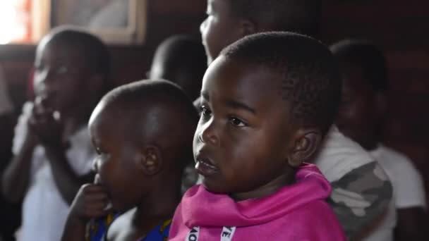 Niet Geïdentificeerde Kinderen Een Kleuterschool Nanjiri Aan Rand Van Lilongwe — Stockvideo