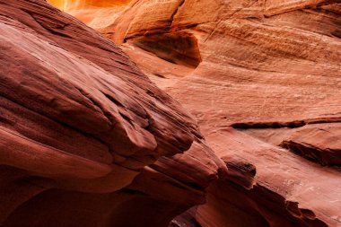 Antilop Kanyonu, Page, Arizona, ABD yakınlarında. Antilop Kanyonu, Amerika 'nın güneybatısındaki en çok ziyaret edilen ve en çok fotoğraflanan kanyondur..