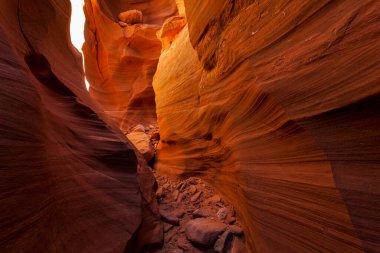 Antilop Kanyonu, Page, Arizona, ABD yakınlarında. Antilop Kanyonu, Amerika 'nın güneybatısındaki en çok ziyaret edilen ve en çok fotoğraflanan kanyondur..
