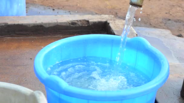 Salpicaduras Agua Cuenca Siyaludzu Health Center Hospital Del Distrito Balaka — Vídeo de stock