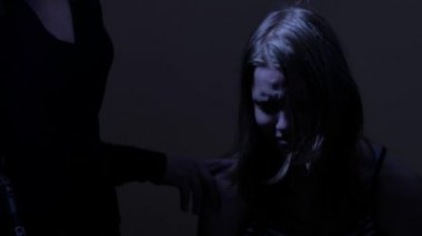 Öfkeli anne bir asi çocuk azar. 4k Uhd