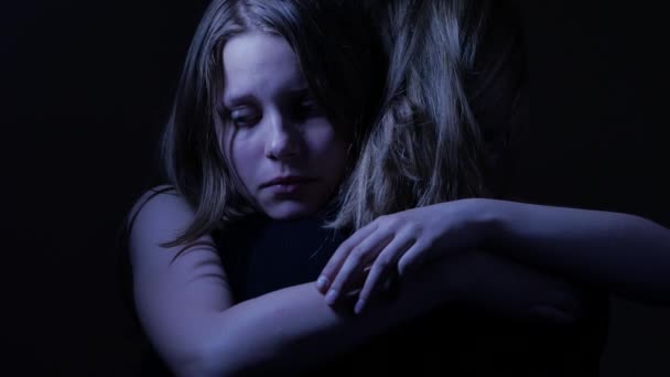 Sad teenager daughet and her loving mother. 4K UHD — Stock Video