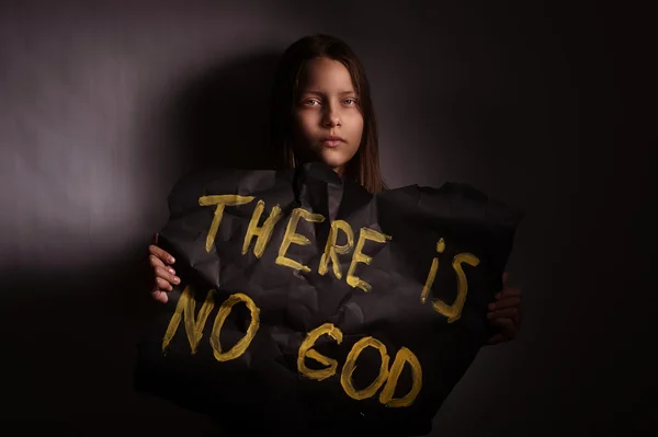 Ateista tini lány, kezében egy banner, alatta a felirat — Stock Fotó
