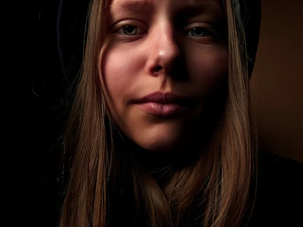 Retrato de una adolescente deprimida — Foto de Stock