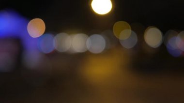 İşaret fişeği gece trafik ışıkları