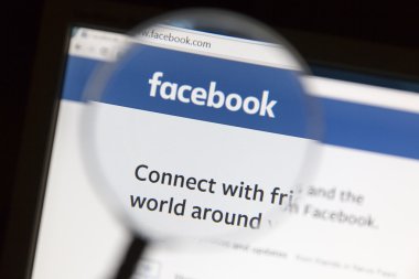 Büyüteç altında Web sitesi Facebook