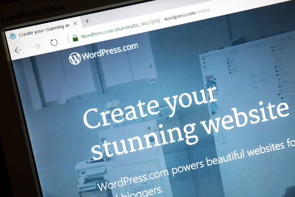 WordPress web sitesi bilgisayar ekranında