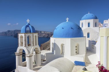 Mavi ve beyaz kilise Santorini, Yunanistan