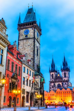 Prag, Tyn Kilisesi ve eski şehir Meydanı