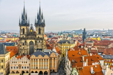 Prag, Tyn Kilisesi ve eski şehir Meydanı