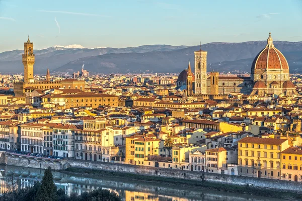 Florence v sunrise, Toskánsko, Itálie. — Stock fotografie