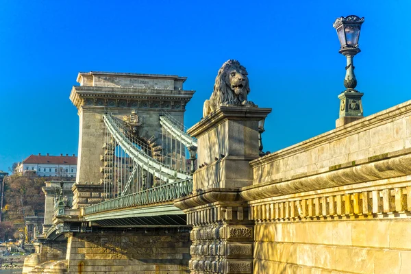 Budapest, Chain Bridge and Buda Castle, Hungary — Stock Photo, Image