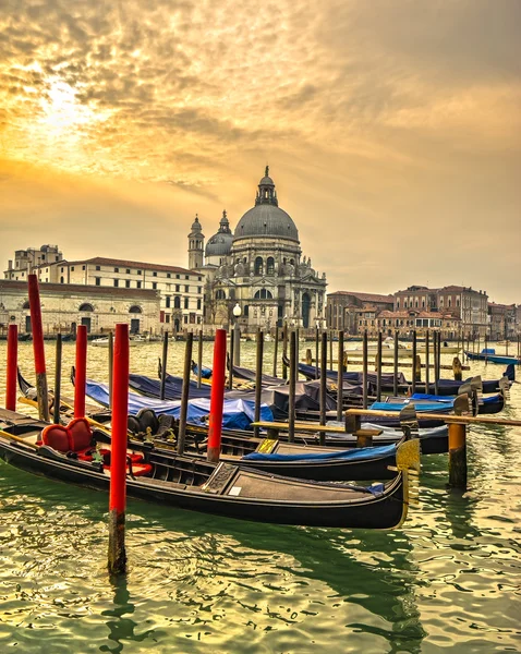 Kanał Grande i Bazylika Santa Maria della Salute, Wenecja, Włochy — Zdjęcie stockowe