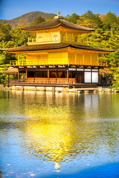 Kinkakuji (Złoty Pawilon), Kioto, Japonia. — Zdjęcie stockowe