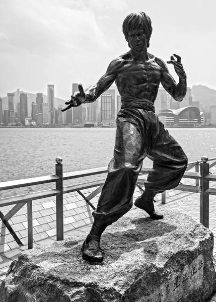 Bruce Lee standbeeld, Hong Kong. — Stockfoto