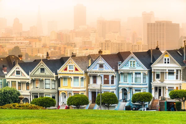 Painted ladies of San Francisco, California, USA. — Stock Photo, Image