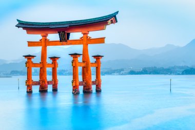 Miyajima yakın kapı, Japonya.