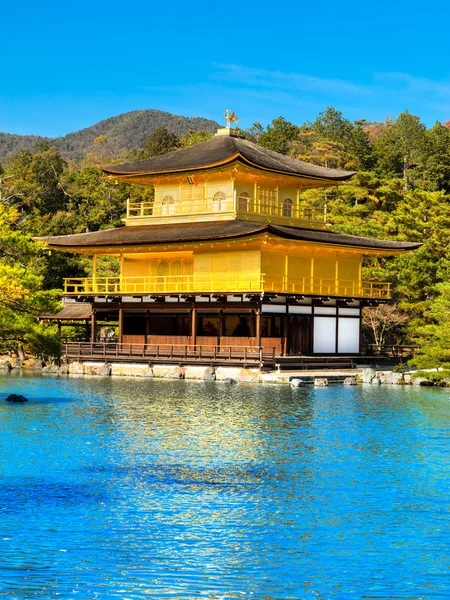 Kinkakuji (Zlatý pavilon), kyoto, Japonsko. — Stock fotografie