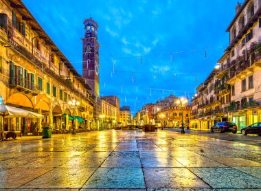 Piazza delle erbe, verona, İtalya 
