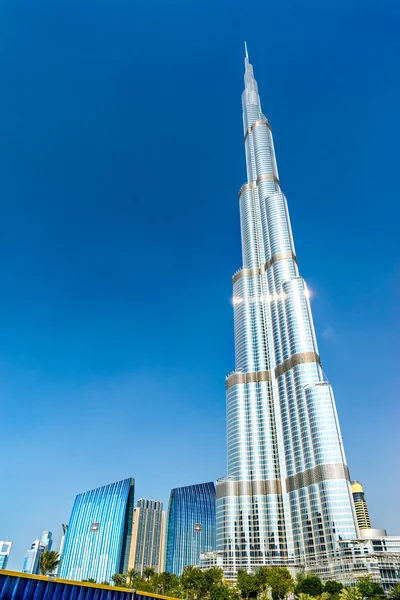 DUBAI, Emirados Árabes Unidos - FEVEREIRO 10: Burj Khalifa fachada em 10 de fevereiro, 20 — Fotografia de Stock